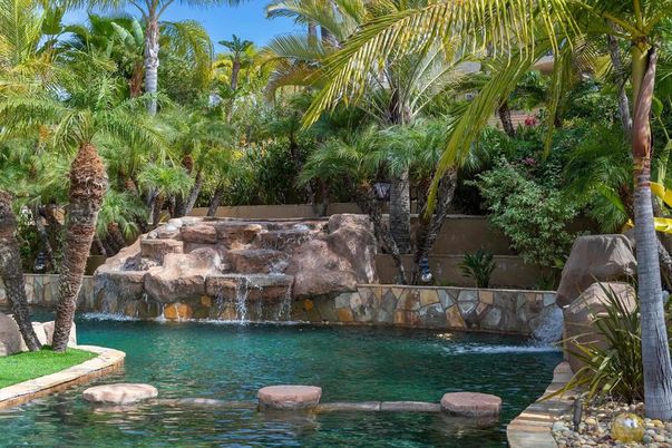 Exterior, Lake, Pool