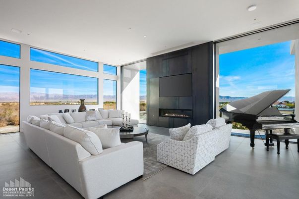 Fireplace, Interior, Living room, Piano, Recessed Lighting