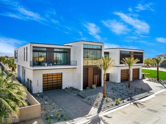 Attached, Exterior, Facade, Modern