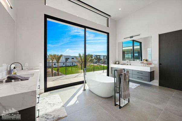 Bathroom, Dual Sink Vanities, Free Standing Baths, Interior, Recessed Lighting, Water