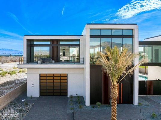 Attached, Exterior, Facade, Modern