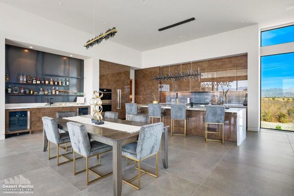 Dining room, Interior, Pendant Lights, Recessed Lighting