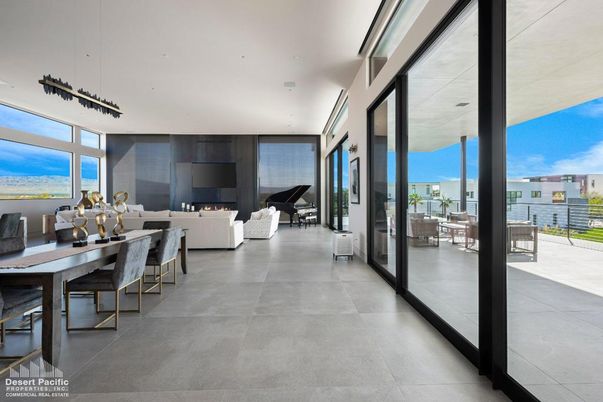 Dining room, Interior, Living room, Pendant Lights, Recessed Lighting, Water