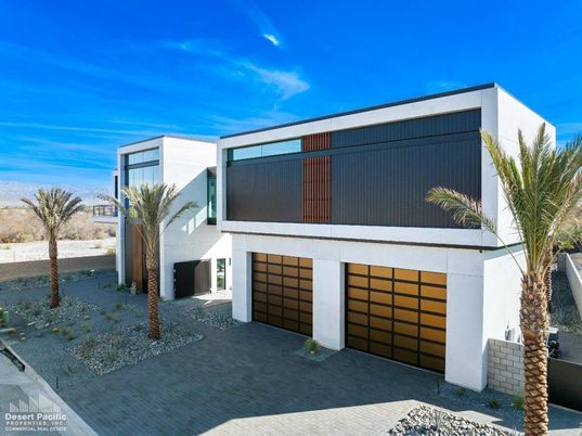 Attached, Exterior, Facade, Modern