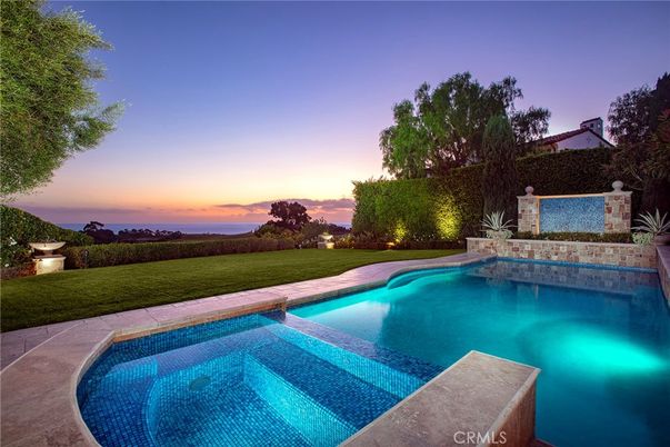 Exterior, Pool, Water