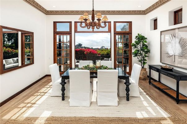 Chandelier, Dining room, Interior, Recessed Lighting