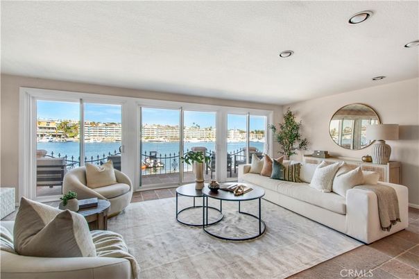 Interior, Living room, Recessed Lighting, Water