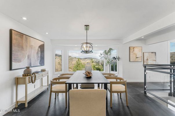 Dining room, Interior, Pendant Lights, Recessed Lighting