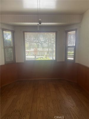 Empty room, Interior, Pendant Lights, Wood Texture Flooring