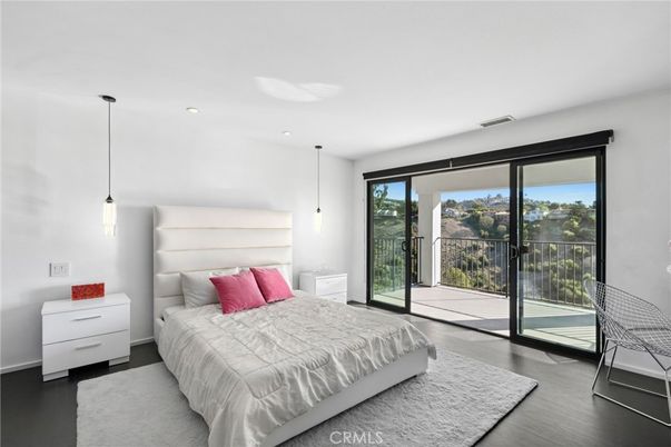 Bedroom, Interior, Pendant Lights, Recessed Lighting, Wood Texture Flooring