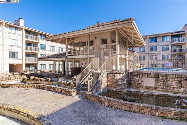 Exterior, Facade, Condo Building