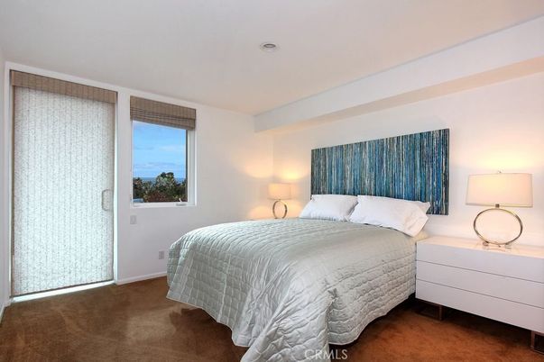 Bedroom, Interior, Water
