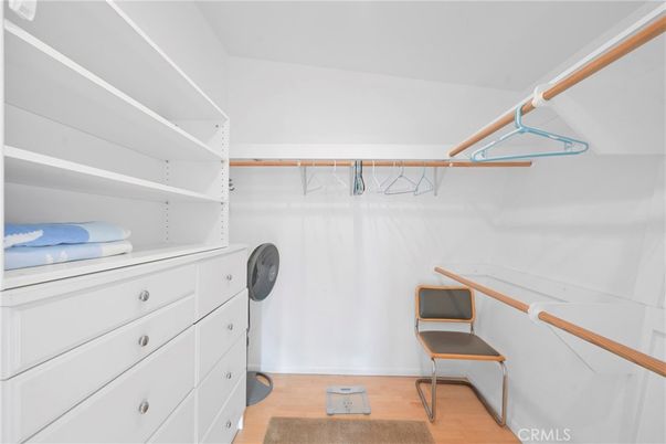 Interior, Walk-in Closets, Wood Texture Flooring