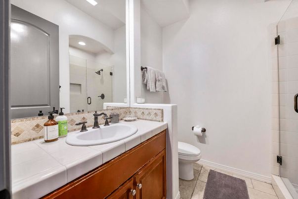 Bathroom, Interior, Recessed Lighting, Tile Countertops