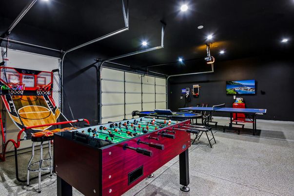 Game Room, Interior, Recessed Lighting