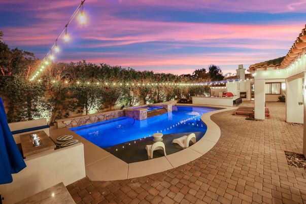 Exterior, Pool