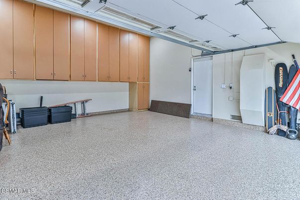 Garage, Interior