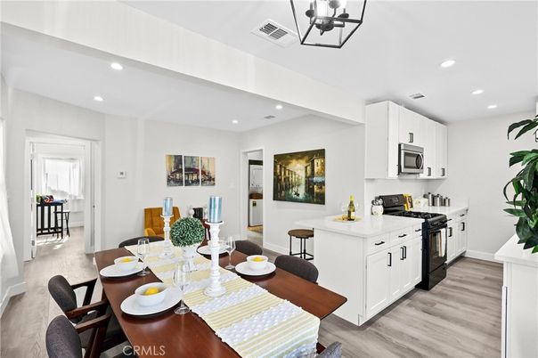 Dining room, Interior, Kitchen, Recessed Lighting, Wood Texture Flooring