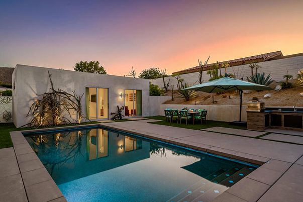 Exterior, Pool