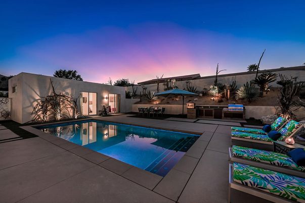 Exterior, Pool