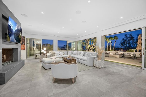Fireplace, Interior, Living room, Recessed Lighting