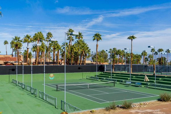 Exterior, Tennis Courts