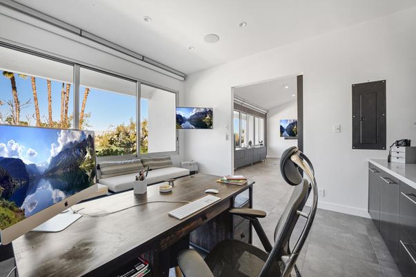 Dining room, Interior, Recessed Lighting