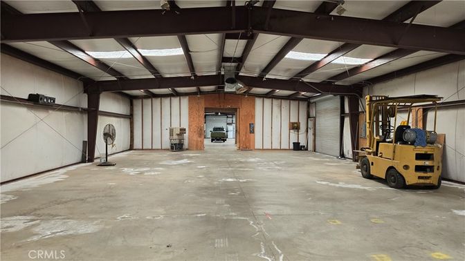 Garage, Interior