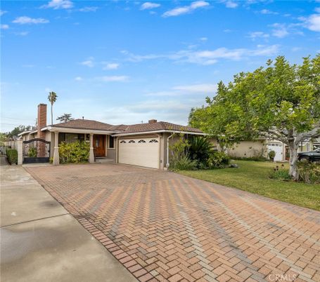Attached, Backyard, Exterior, Facade, Ranch
