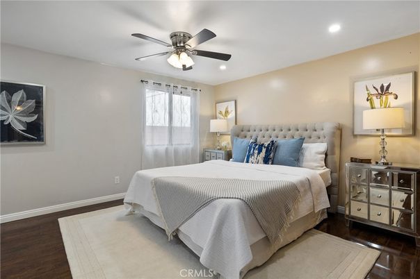 Bedroom, Interior, Recessed Lighting, Wood Texture Flooring