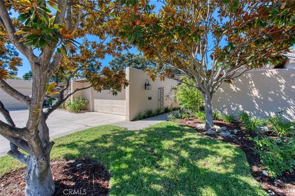 Backyard, Detached Garage, Exterior
