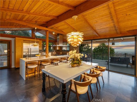 Dining room, Interior, Kitchen, Pendant Lights, Stainless Steel Appliances, Wooden Beams, Wooden Ceilings
