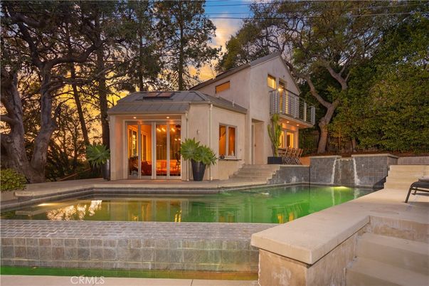 Exterior, Pool, Solar Panels