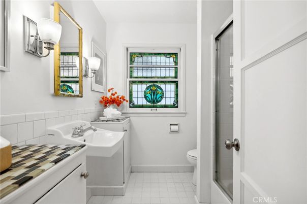 Bathroom, Interior, Tile Countertops