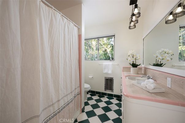 Bathroom, Interior, Pendant Lights