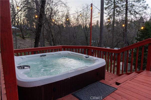 Exterior, Hot Tub