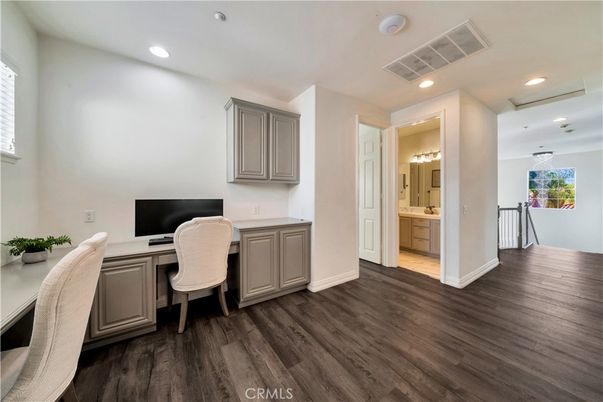 Home Office, Interior, Recessed Lighting, Wood Texture Flooring