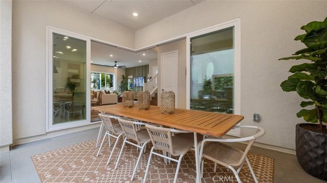 Dining room, Interior, Recessed Lighting