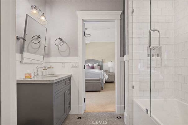 Bathroom, Bedroom, Dual Sink Vanities, Glass Shower, Interior