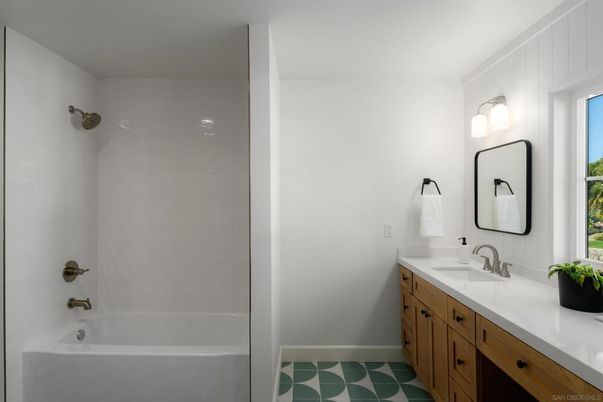 Bathroom, Dual Sink Vanities, Interior