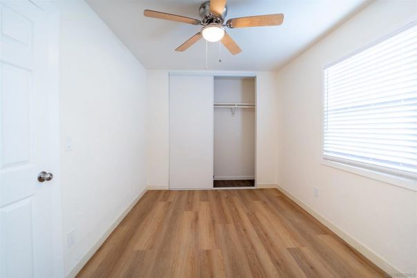 Empty room, Interior, Walk-in Closets, Wood Texture Flooring