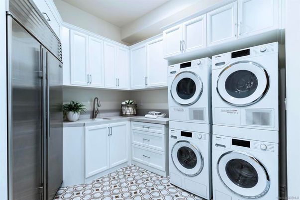 Interior, Washer