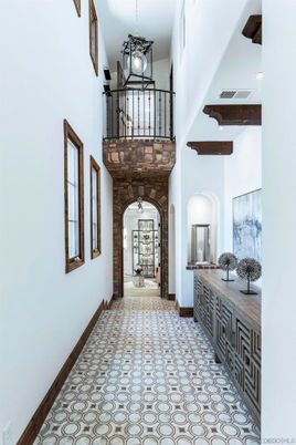 Interior, Pendant Lights, Wooden Beams