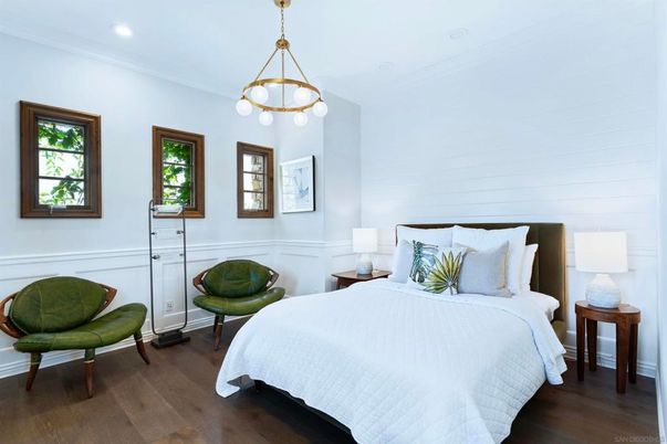 Bedroom, Interior, Pendant Lights, Recessed Lighting, Wood Texture Flooring