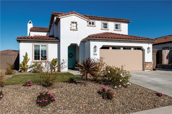 Attached, Exterior, Facade, Spanish Mediterranean