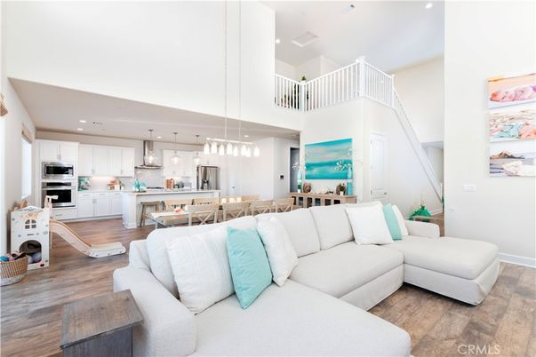 Dining room, Interior, Kitchen, Living room, Pendant Lights, Recessed Lighting, Stainless Steel Appliances, Wood Texture Flooring