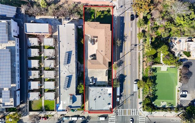 Exterior, Drone