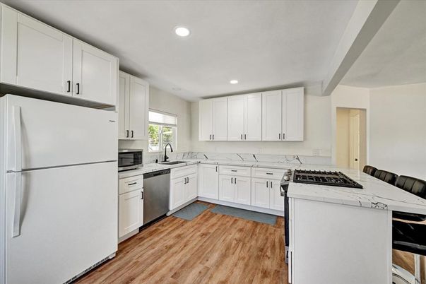 Interior, Kitchen, Recessed Lighting, Wood Texture Flooring