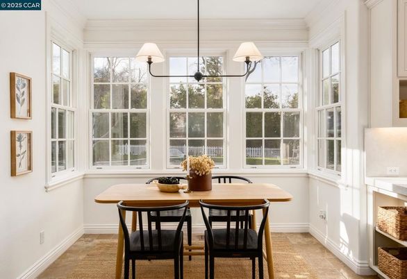 Dining room, Interior, Pendant Lights, Sun Room