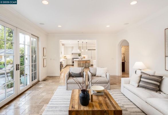 Interior, Kitchen, Living room, Pendant Lights, Recessed Lighting